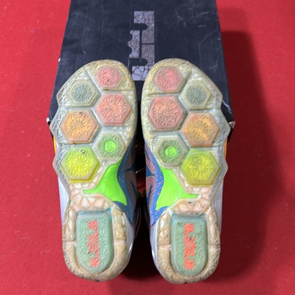 LeBron trillion dollar man - Picture 6 of 6